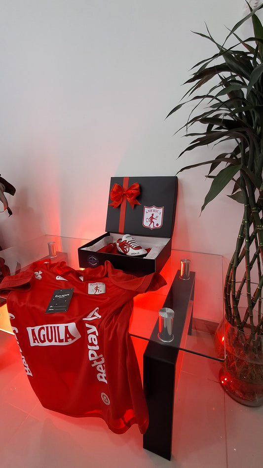 DETALLE CAMISETA AMERICA DE CALI 2025