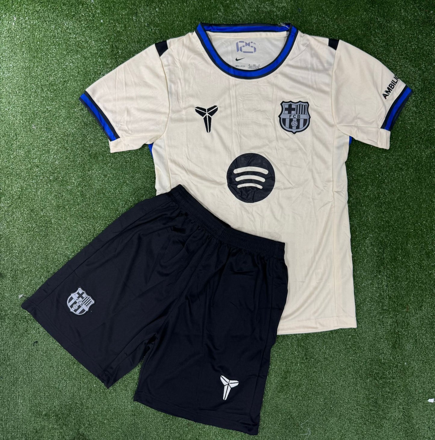 UNIFORMES DE FUTBOL