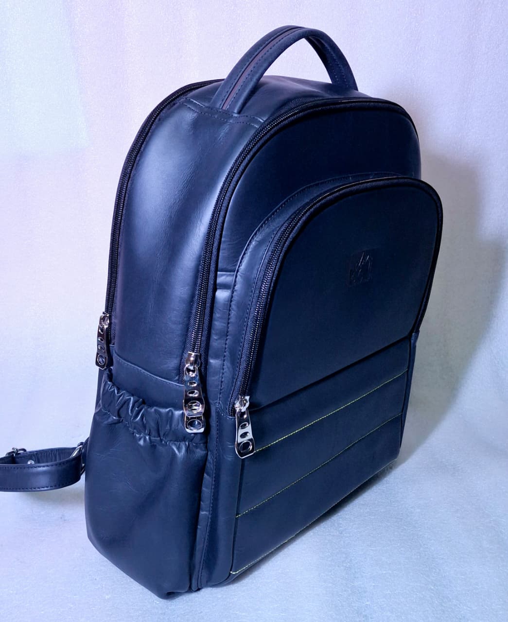 MORRAL DE CUERO PARA HOMBRE